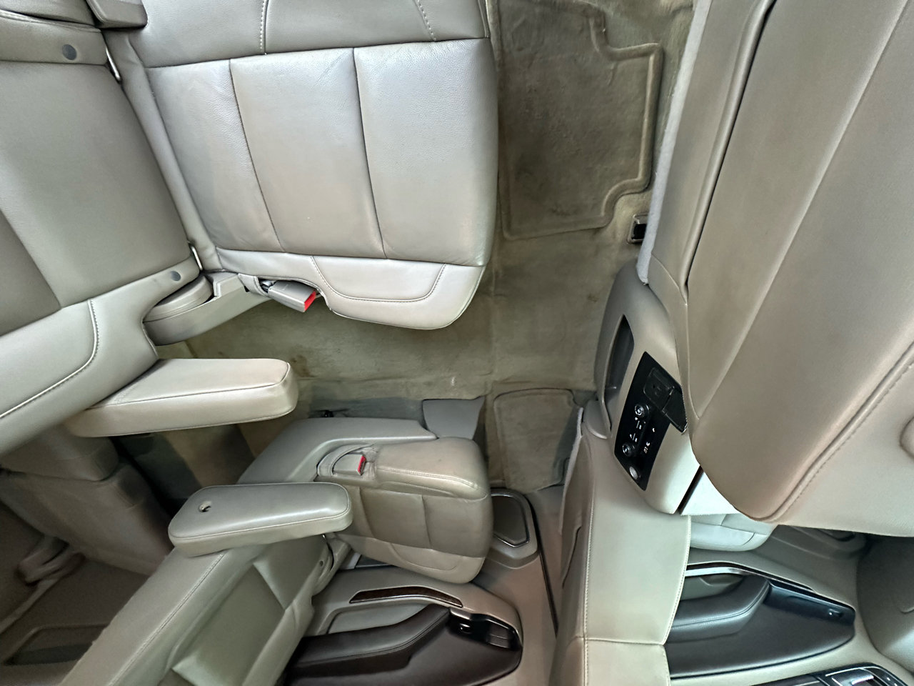 Used 2016 Chevrolet Suburban LT w/ LT Signature Package image 37