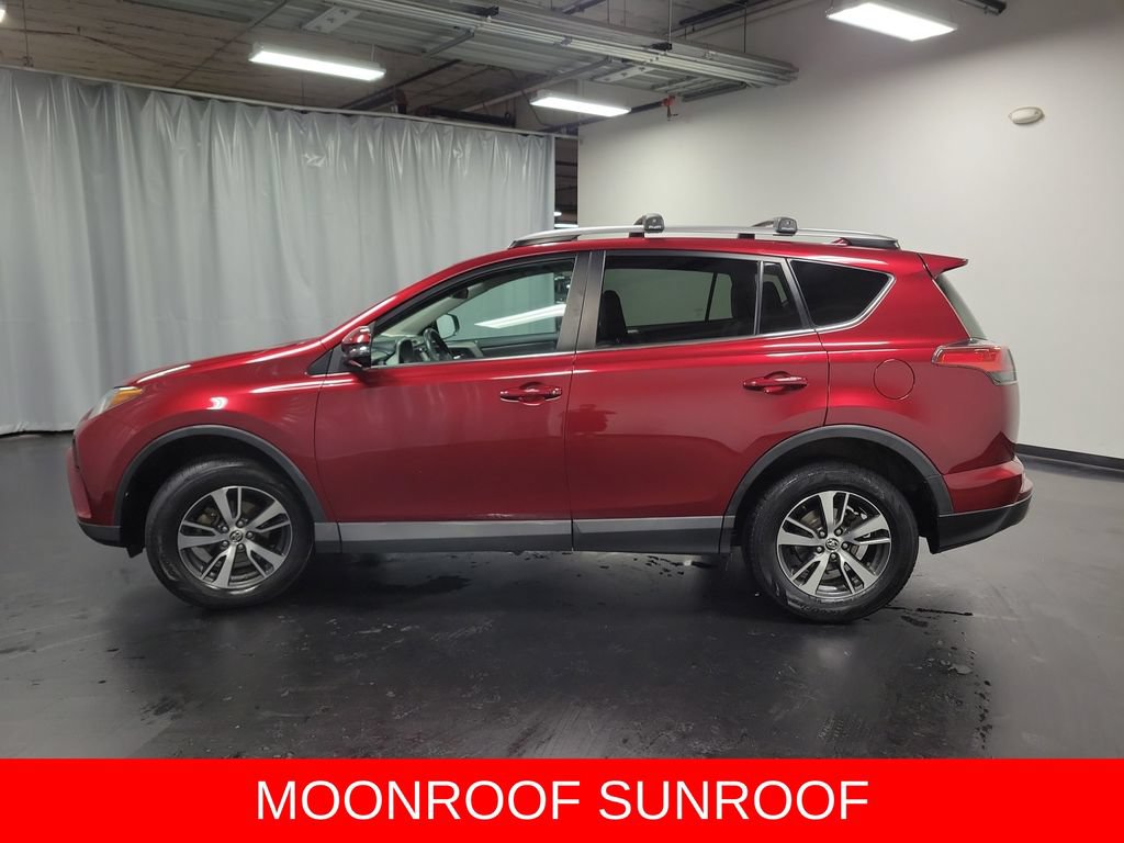 Used 2018 Toyota RAV4 XLE AWD/4WD image 5
