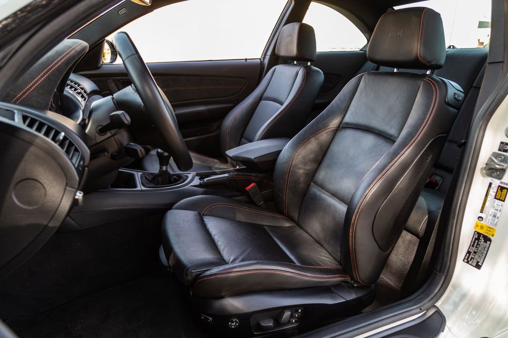 Used 2011 BMW 1 Series M image 23