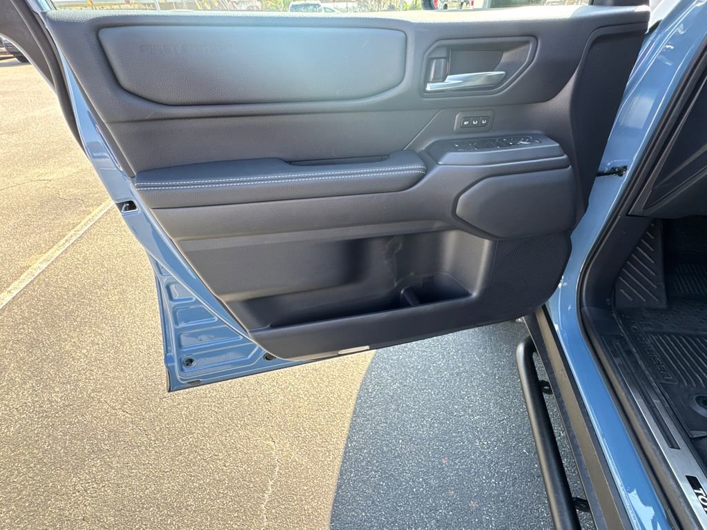 Used 2024 Toyota Land Cruiser image 10