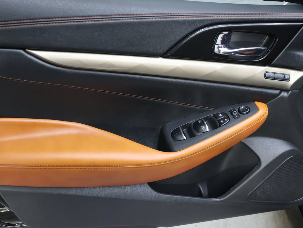 Used 2019 Nissan Maxima Platinum w/ Reserve Package FWD image 15