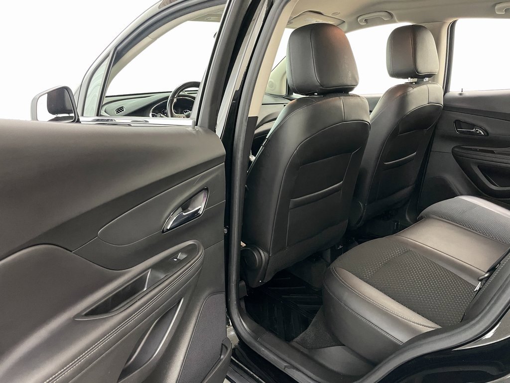 Certified 2022 Buick Encore Preferred w/ Safety Package image 40