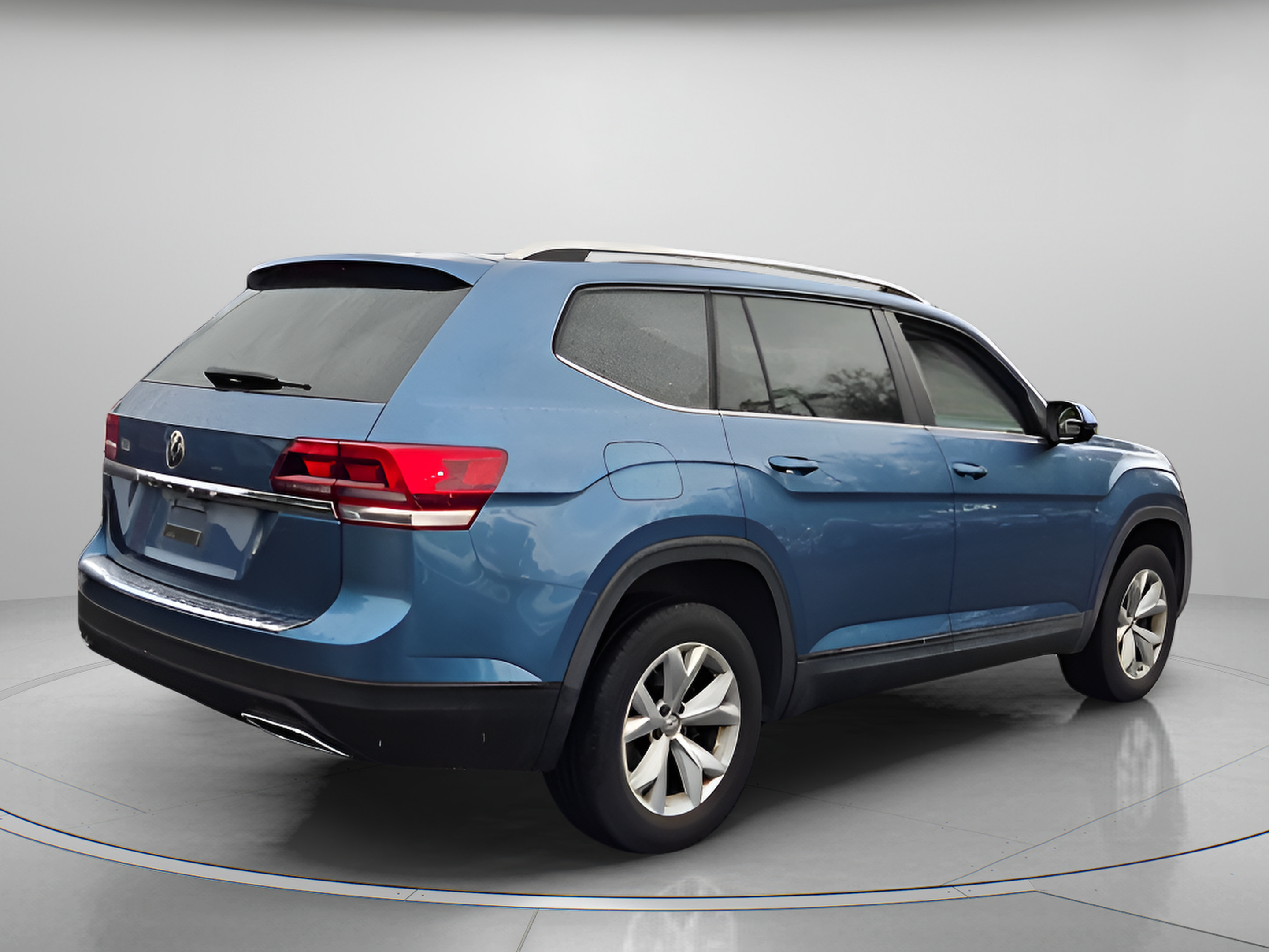 Used 2019 Volkswagen Atlas S FWD image 5