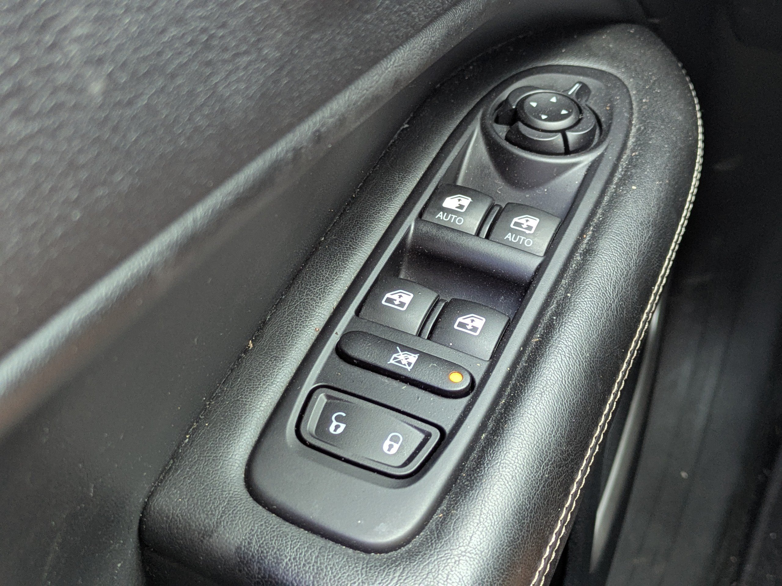 Used 2021 Jeep Compass Latitude FWD image 20