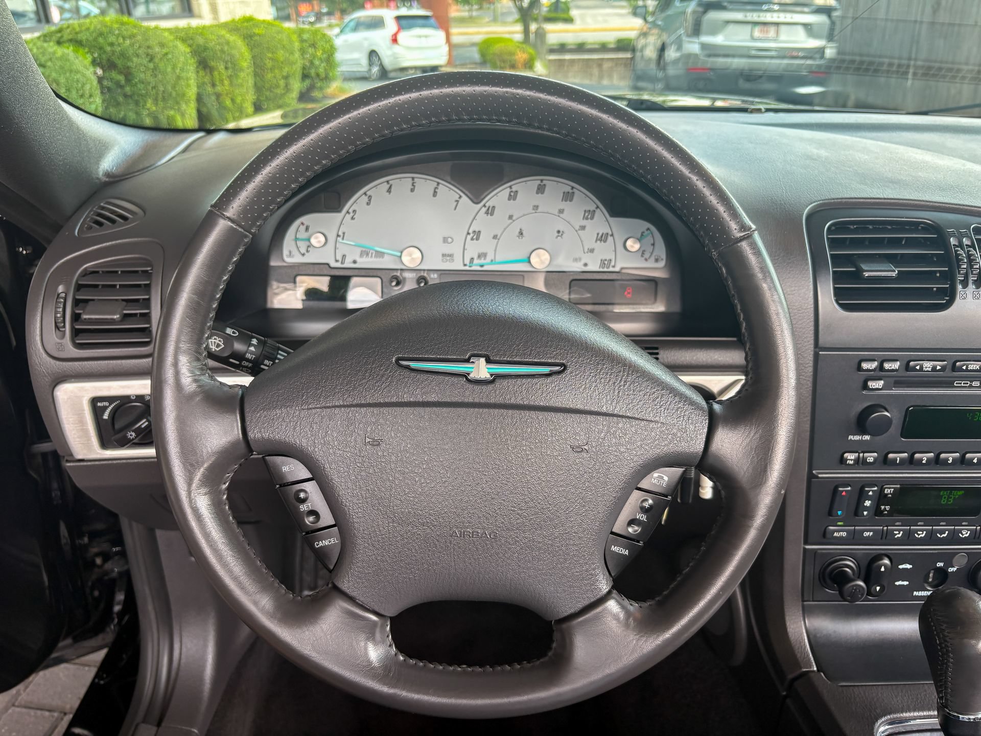 Used 2002 Ford Thunderbird RWD image 26