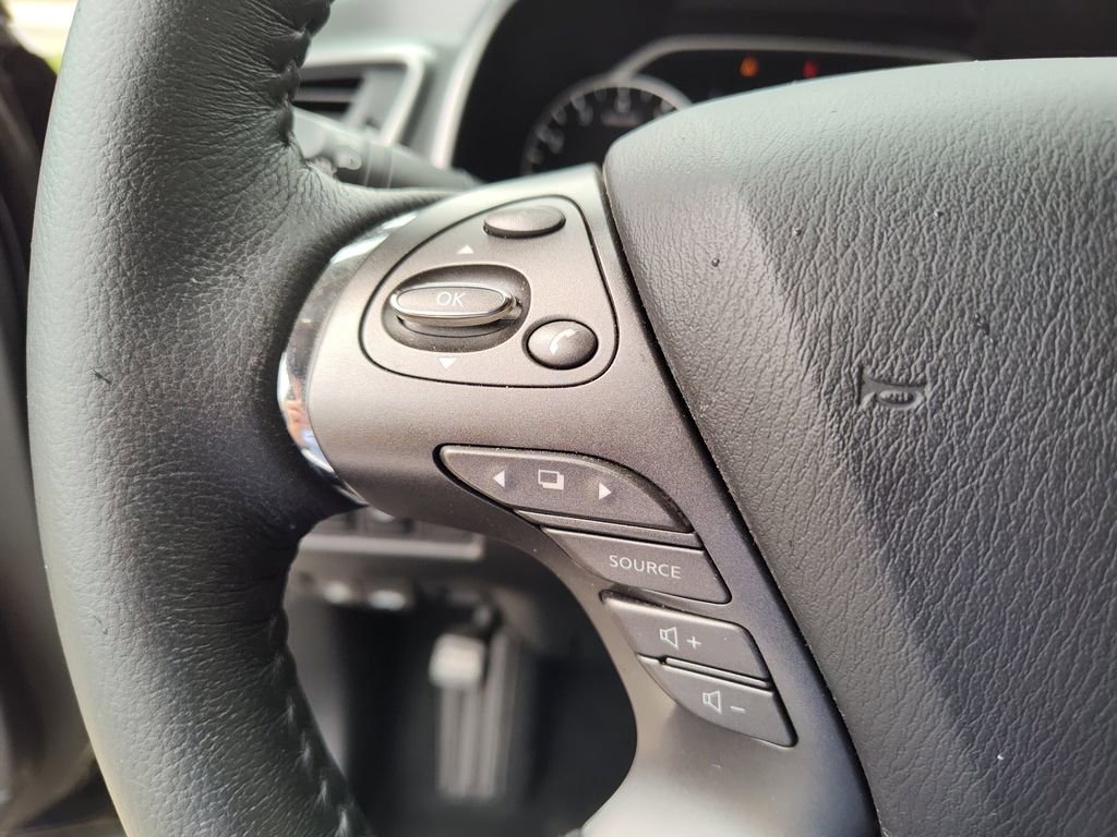 Used 2023 Nissan Murano SL image 24