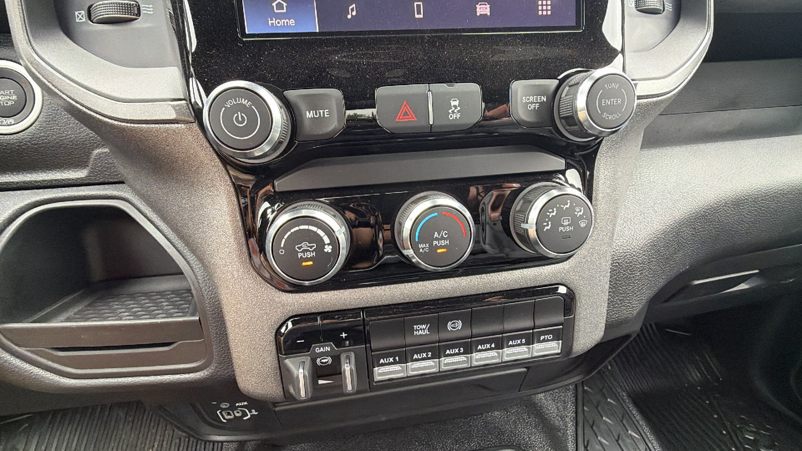 New 2025 RAM 5500 Tradesman RWD image 26