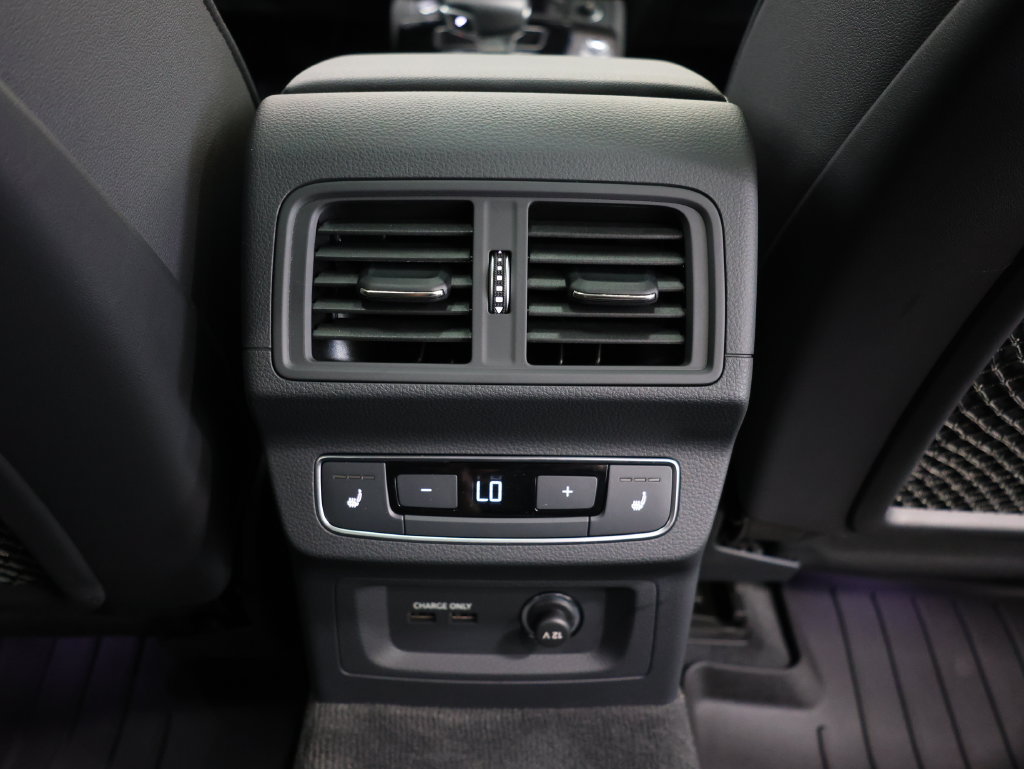 Used 2024 Audi Q5 2.0T Prestige w/ Prestige Package AWD/4WD image 25