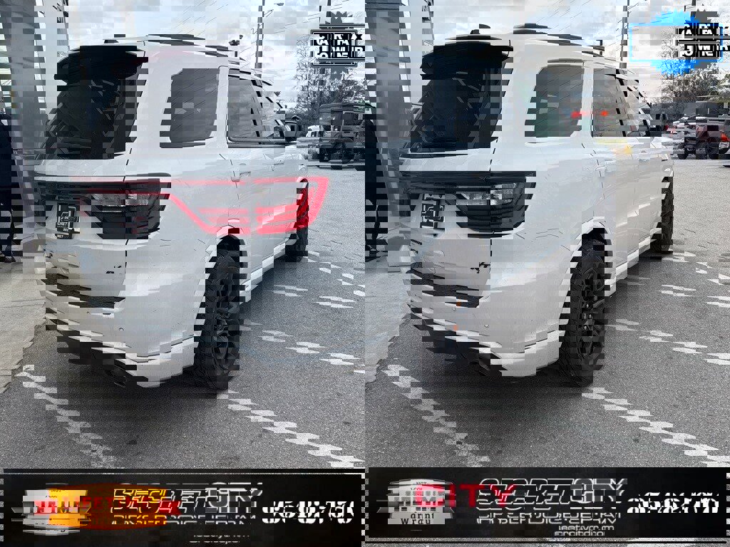 Used 2023 Dodge Durango R/T w/ Hemi Orange Plus Package image 6