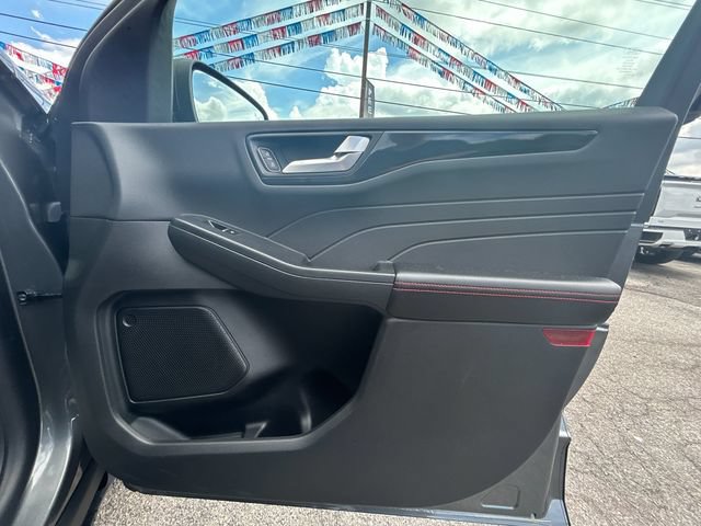 Used 2025 Ford Escape ST-Line AWD/4WD image 21