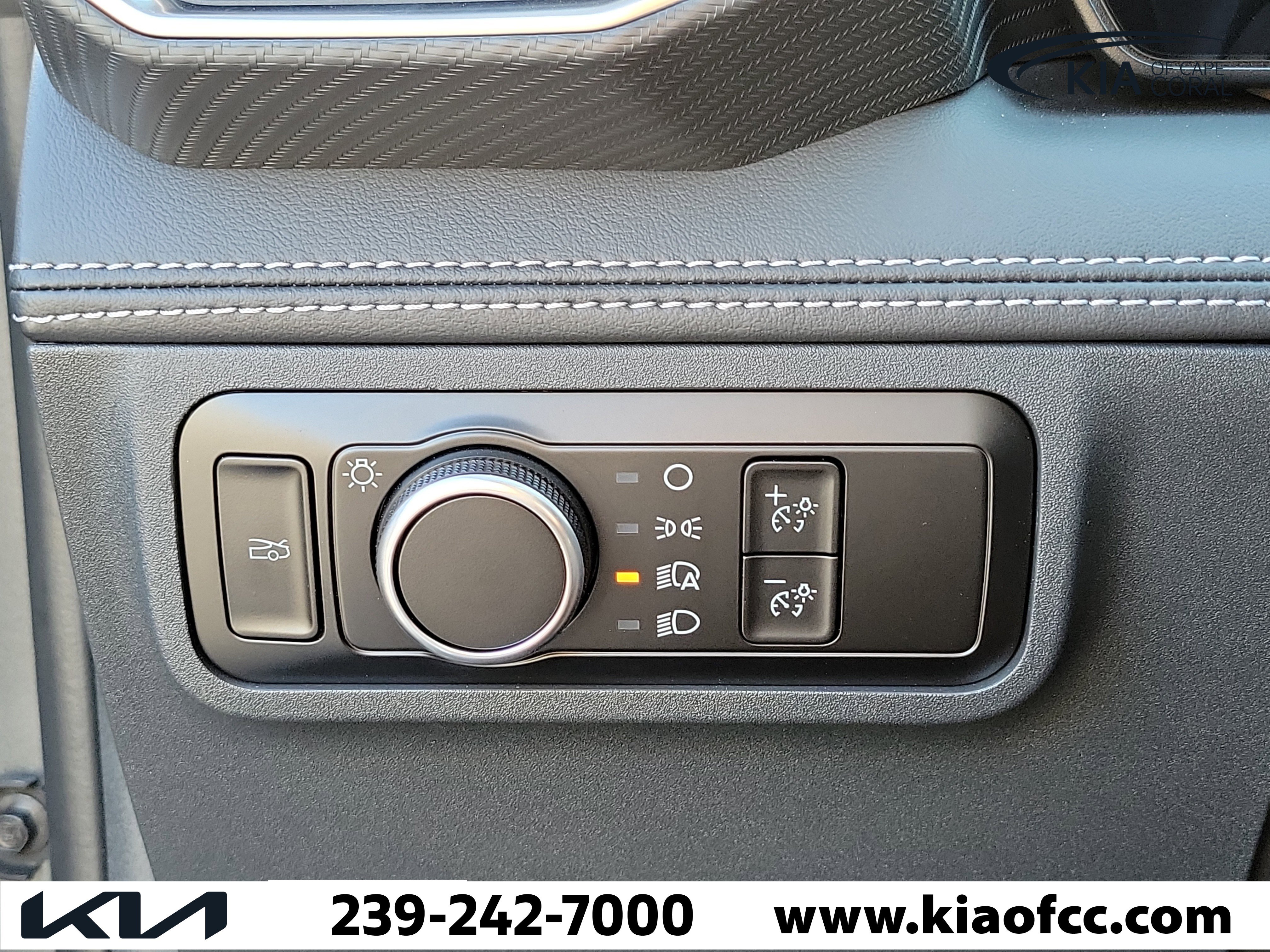 Used 2025 Ford Mustang GT Premium RWD image 23