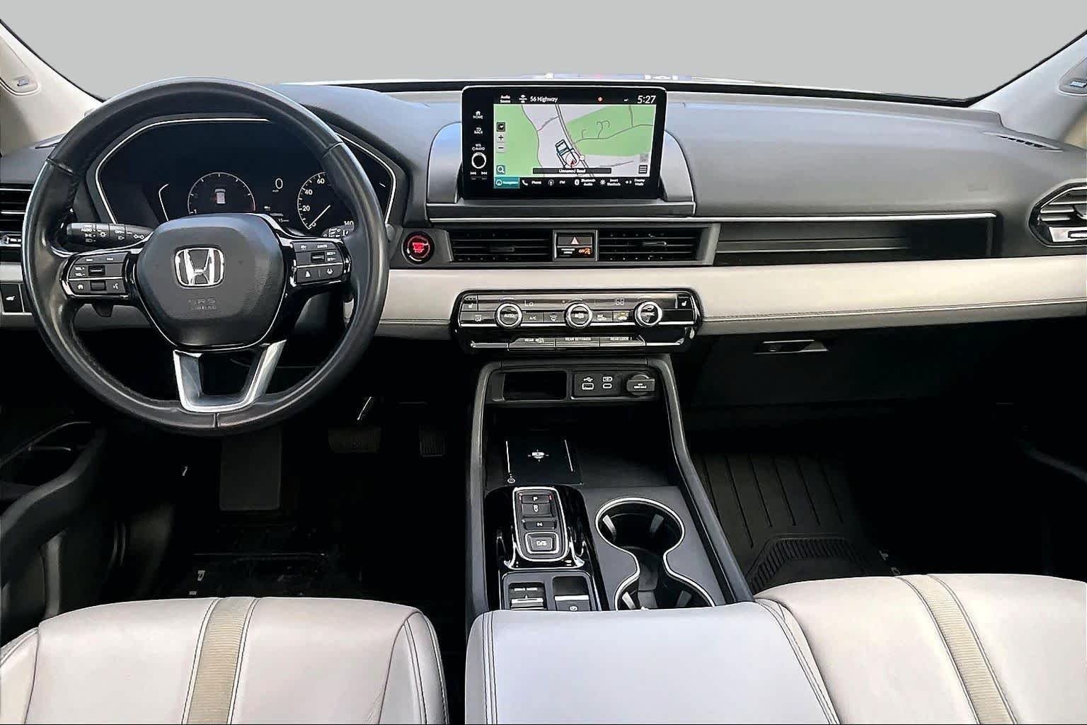 Used 2024 Honda Pilot Touring image 16