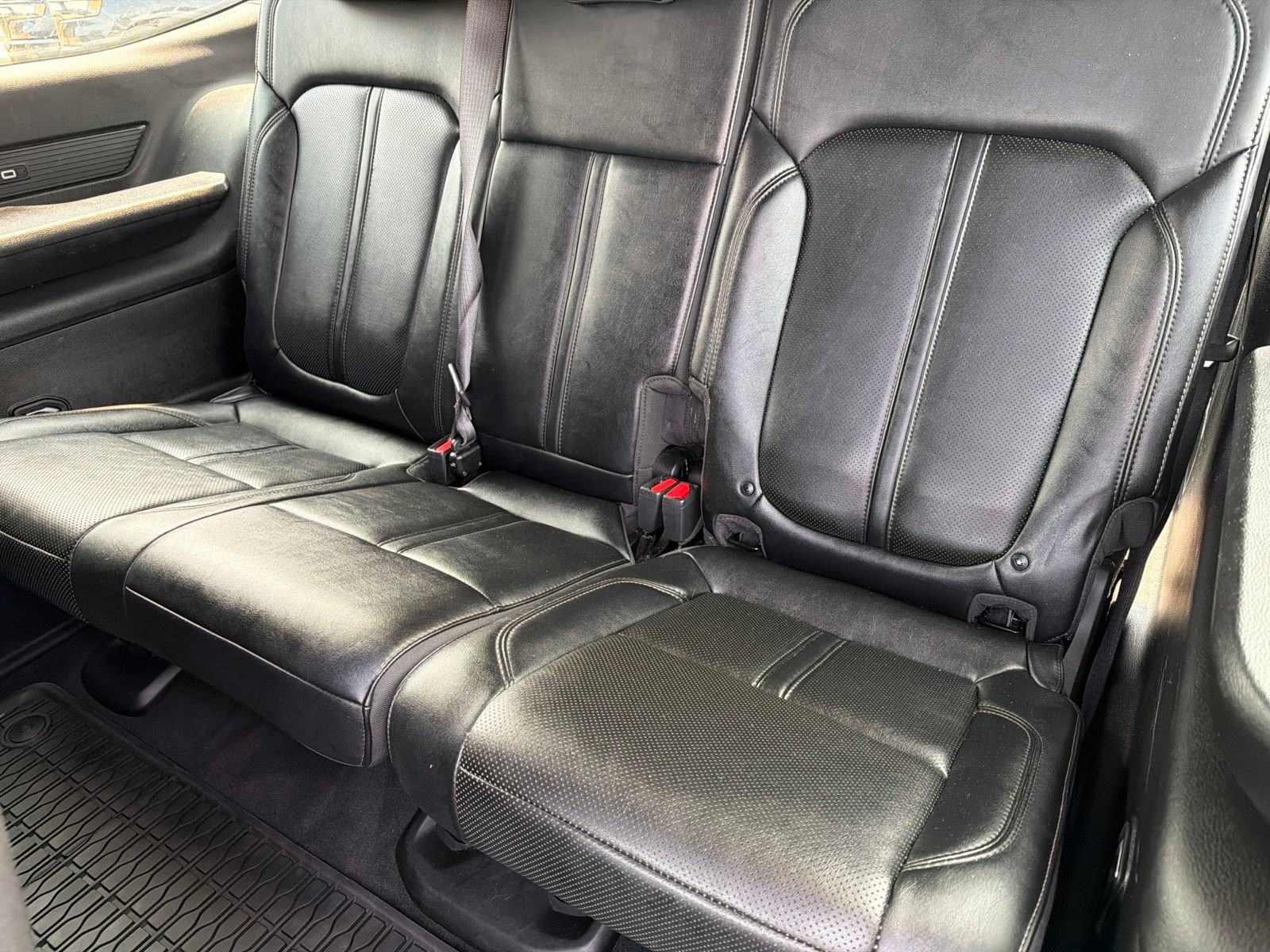 Used 2024 Jeep Wagoneer Series II w/ Flexible Seating Group RWD image 17