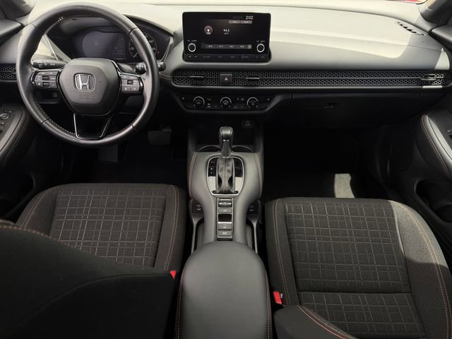 Used 2025 Honda HR-V Sport image 11