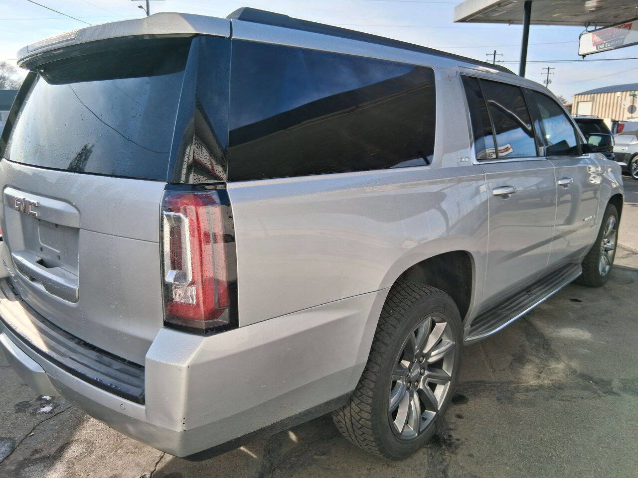 Used 2016 GMC Yukon XL SLT image 5