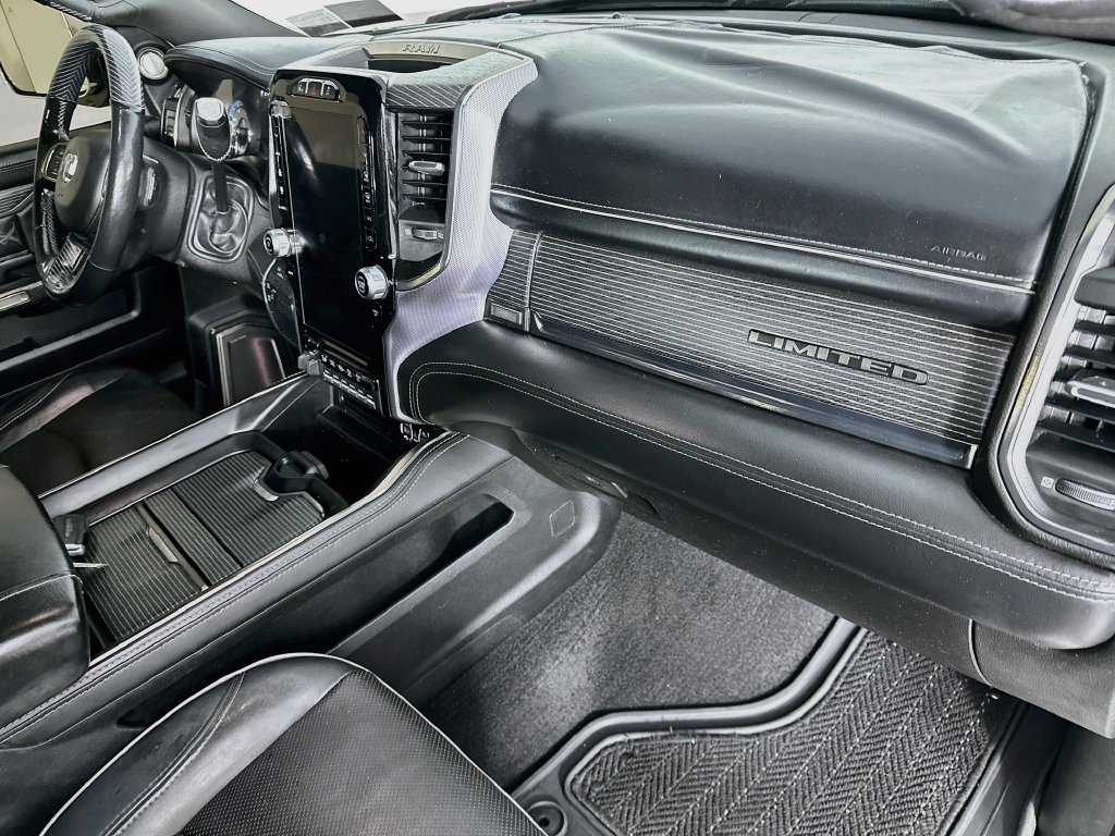 Used 2020 RAM 2500 Limited AWD/4WD image 32