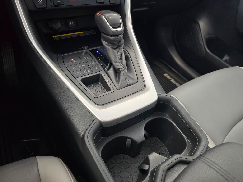 Used 2019 Toyota RAV4 XLE Premium AWD/4WD image 35