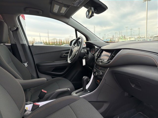 Used 2022 Chevrolet Trax LS w/ Tint and Cruise Package image 24