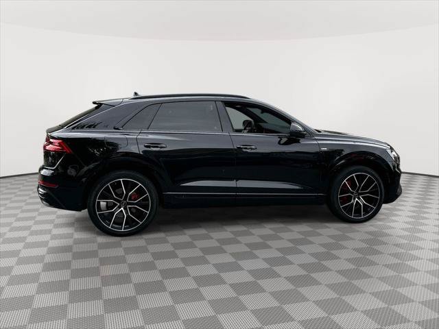 Used 2023 Audi Q8 Prestige w/ Prestige Package AWD/4WD image 2