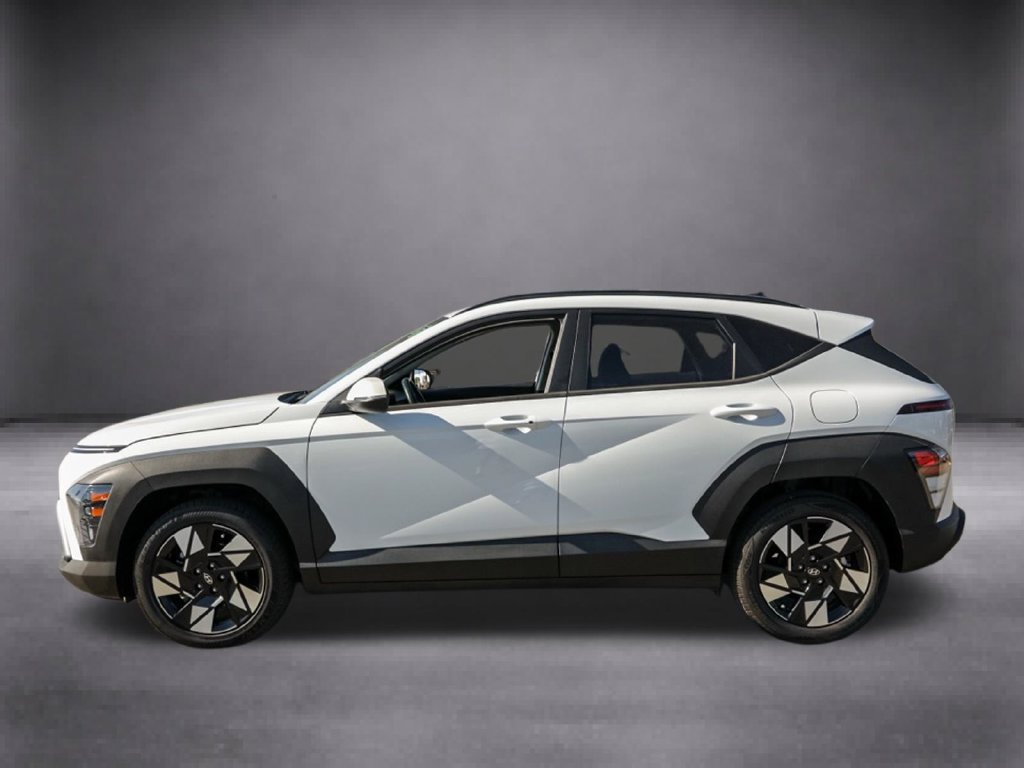 Used 2025 Hyundai Kona SEL FWD image 8