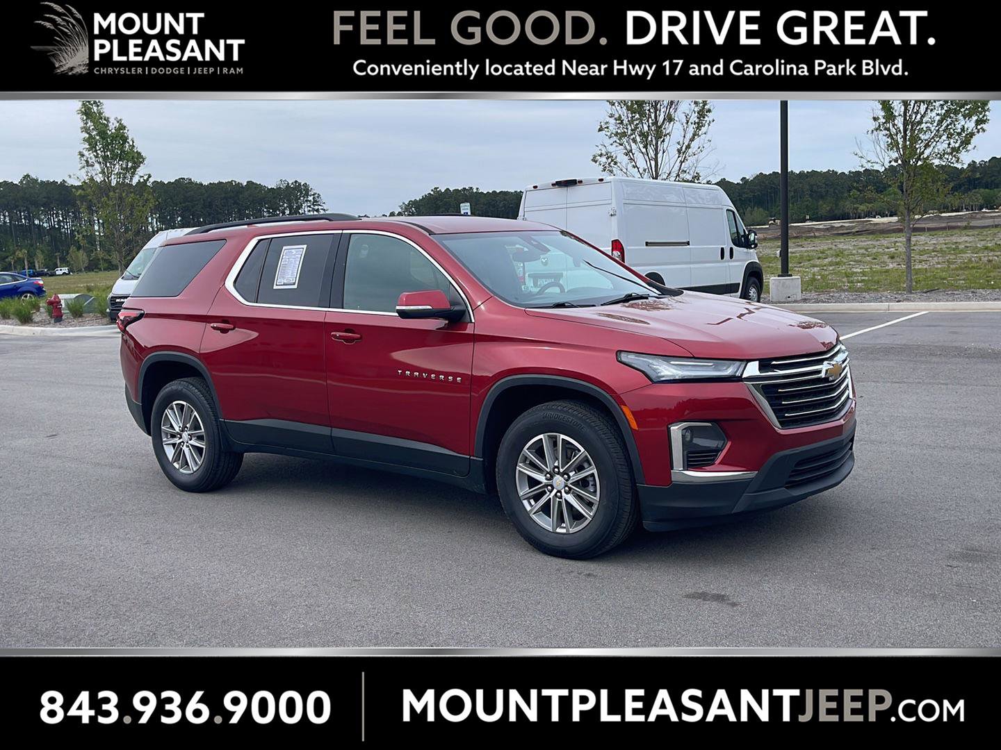 Used 2023 Chevrolet Traverse LT