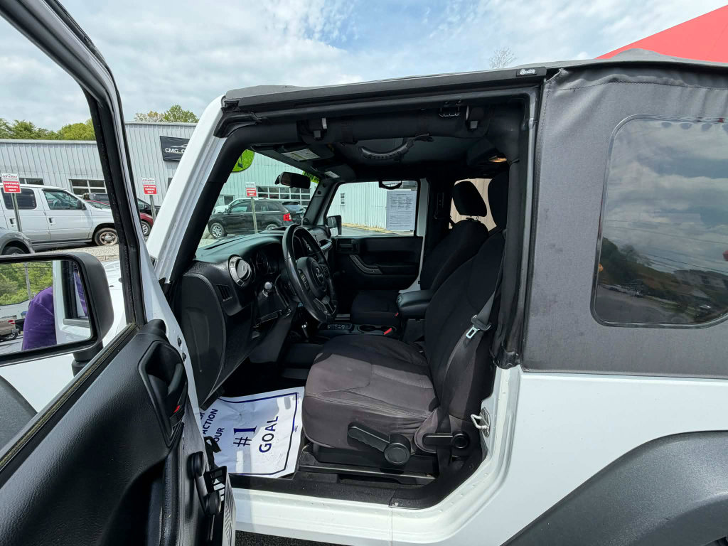 Used 2013 Jeep Wrangler Sport w/ Connectivity Group image 5