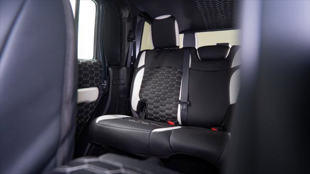 Used 2025 Jeep Gladiator Sport image 44