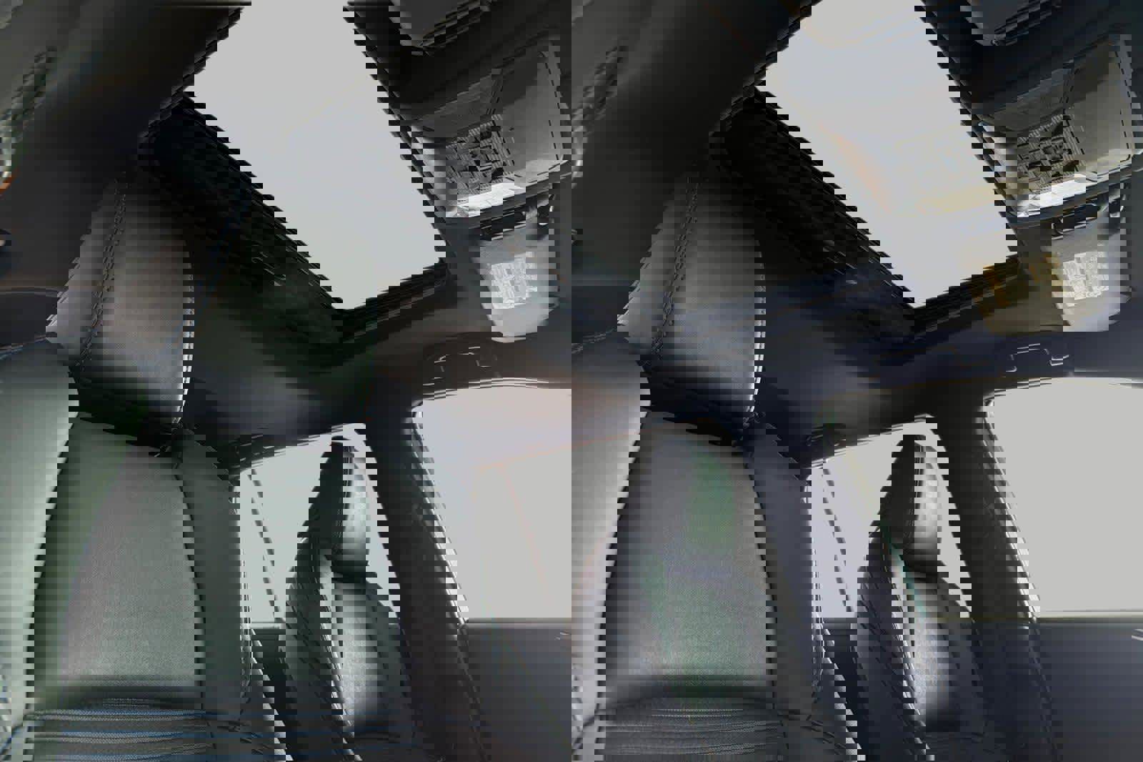 Used 2019 Toyota RAV4 XSE w/ Carpet Mat Package image 20