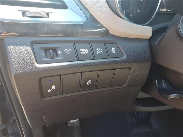 Used 2017 Hyundai Santa Fe Sport image 14