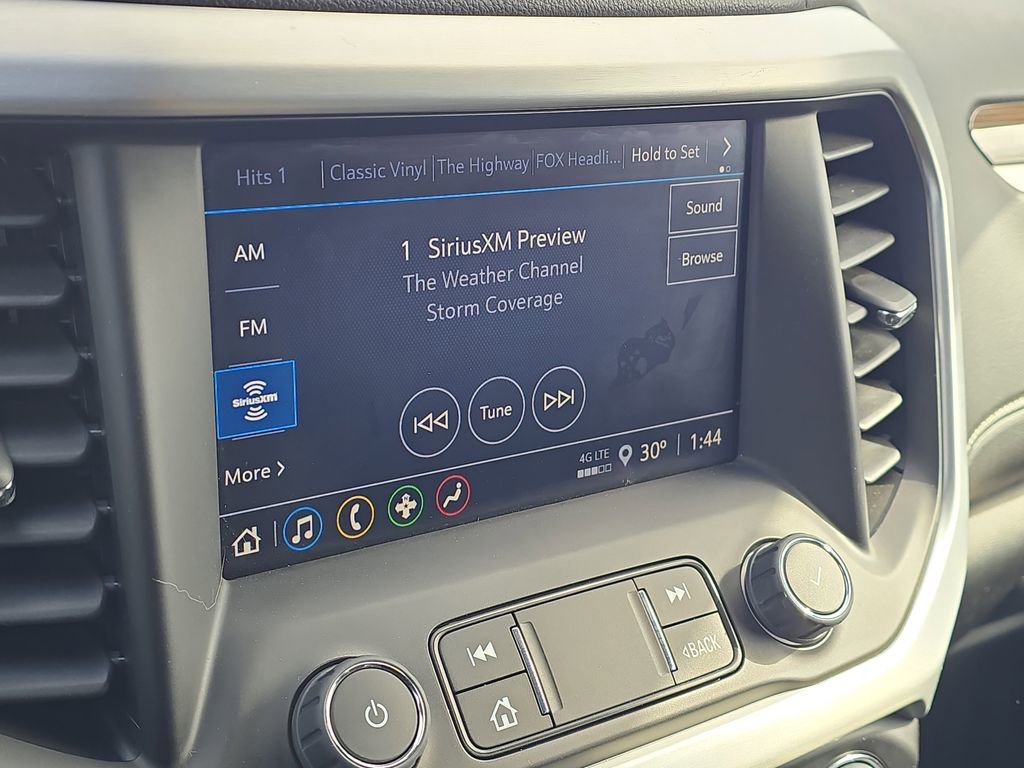 Used 2023 GMC Acadia SLE image 22