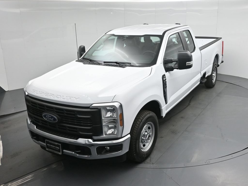 New 2026 Ford F250 XL w/ XL Chrome Package RWD image 30