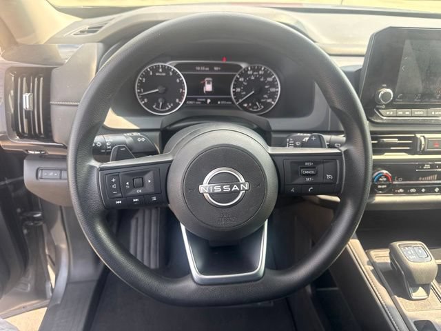 Used 2024 Nissan Pathfinder S FWD image 21