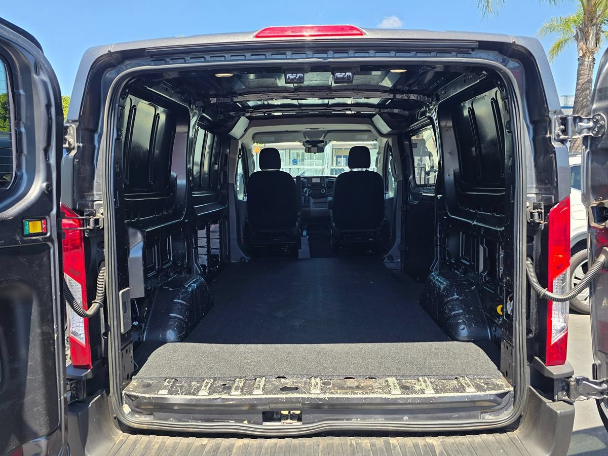 Used 2020 Ford Transit 250 Low Roof RWD image 30