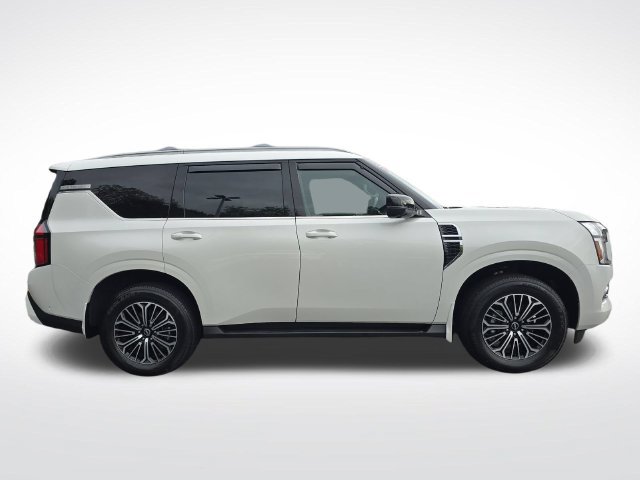 Used 2025 Nissan Armada SL AWD/4WD image 8