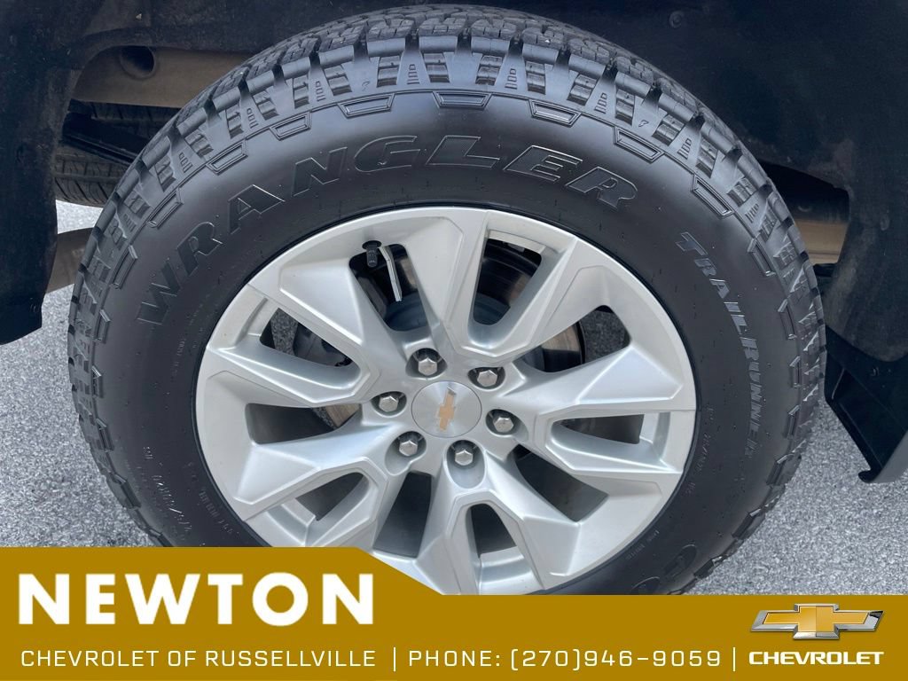 Used 2024 Chevrolet Silverado 1500 Custom AWD/4WD image 43