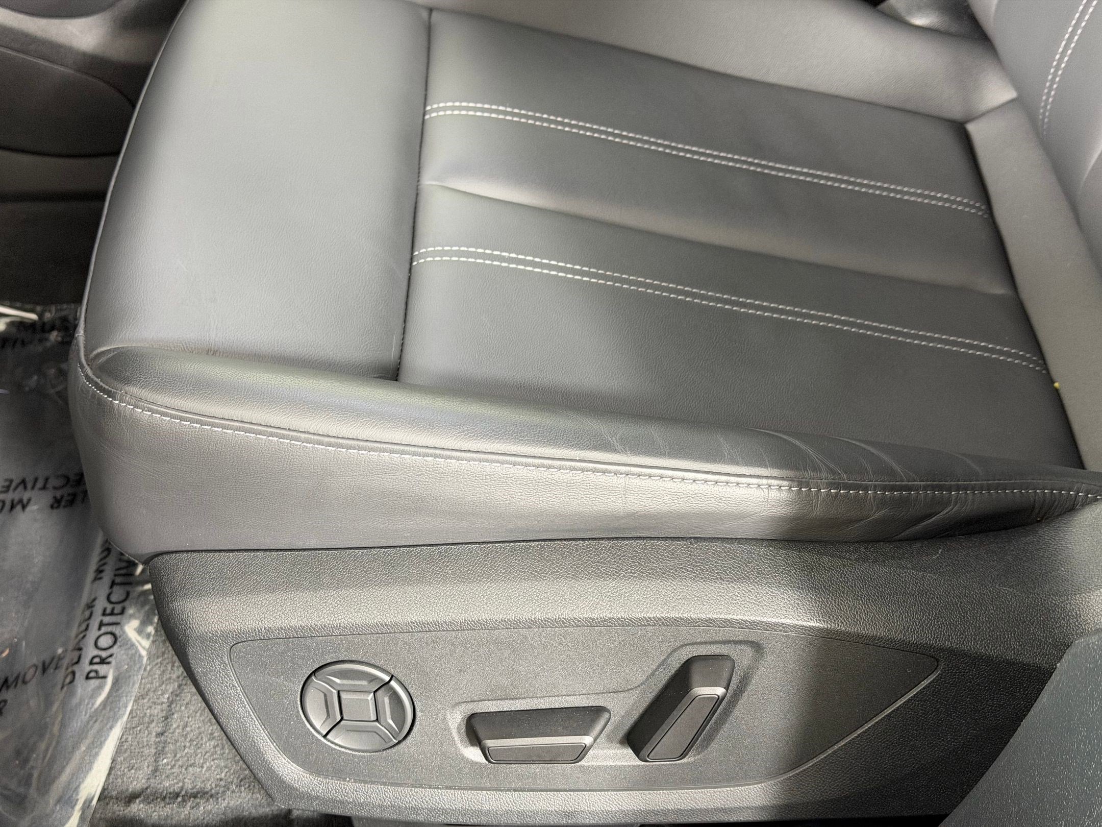 Used 2025 Audi A6 e-tron Premium w/ Ultra Package RWD image 14