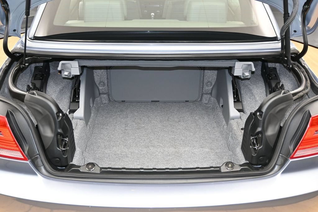 Used 2009 BMW 335i Convertible RWD image 21