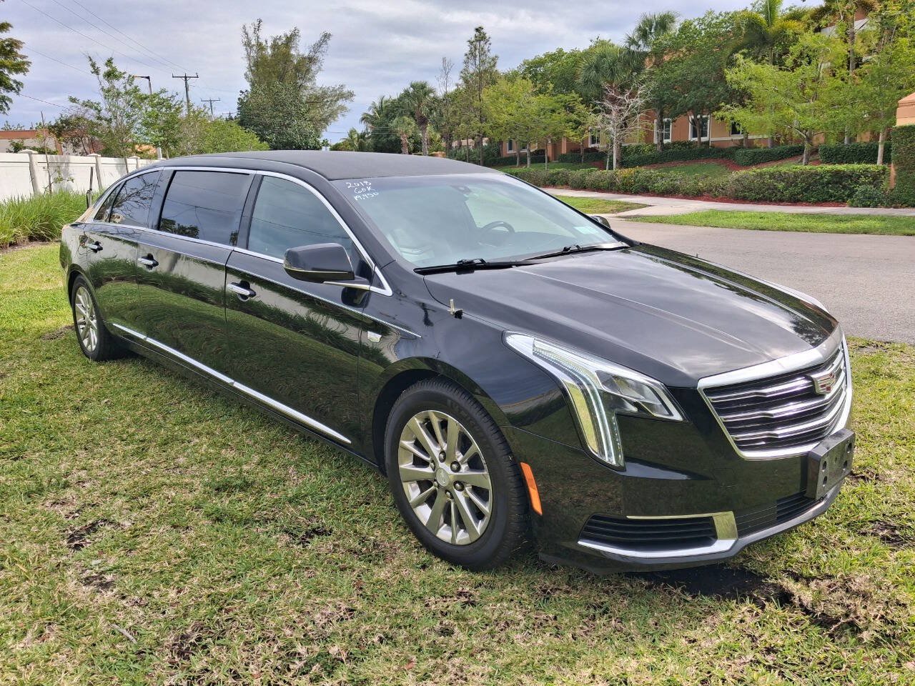Used 2018 Cadillac XTS FWD image 4