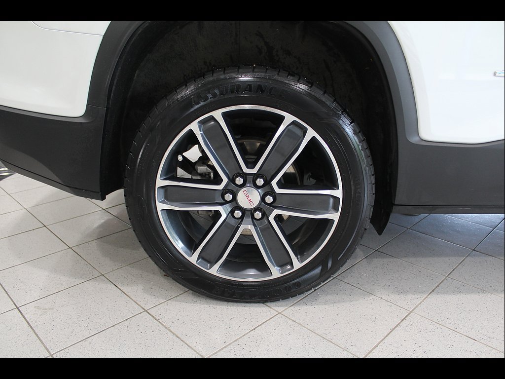 Used 2021 GMC Acadia SLT w/ Premium Package FWD image 11