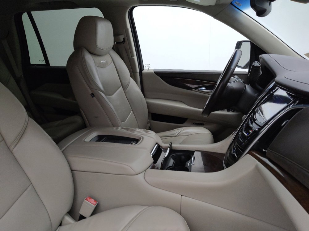 Used 2016 Cadillac Escalade Premium image 21