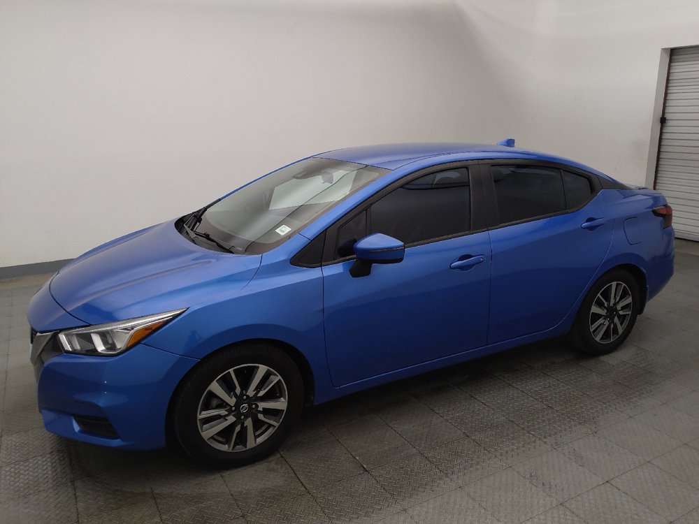 Used 2021 Nissan Versa SV FWD image 2