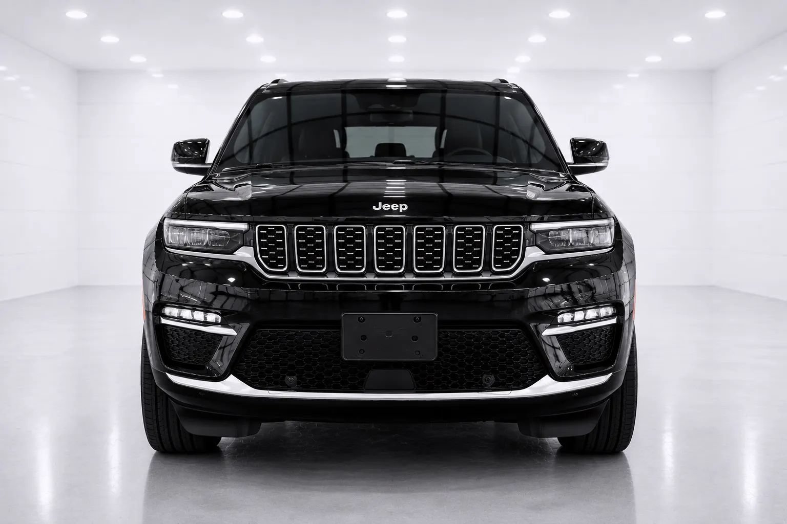 Used 2023 Jeep Grand Cherokee Summit w/ Luxury Tech Group V AWD/4WD image 8