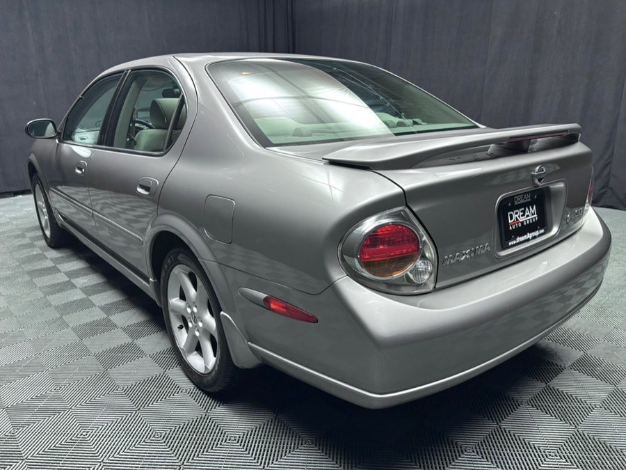 Used 2002 Nissan Maxima SE image 3