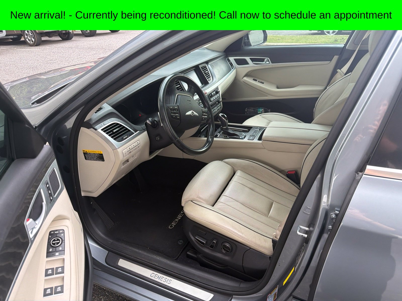 Used 2015 Hyundai Genesis 5.0 RWD image 10
