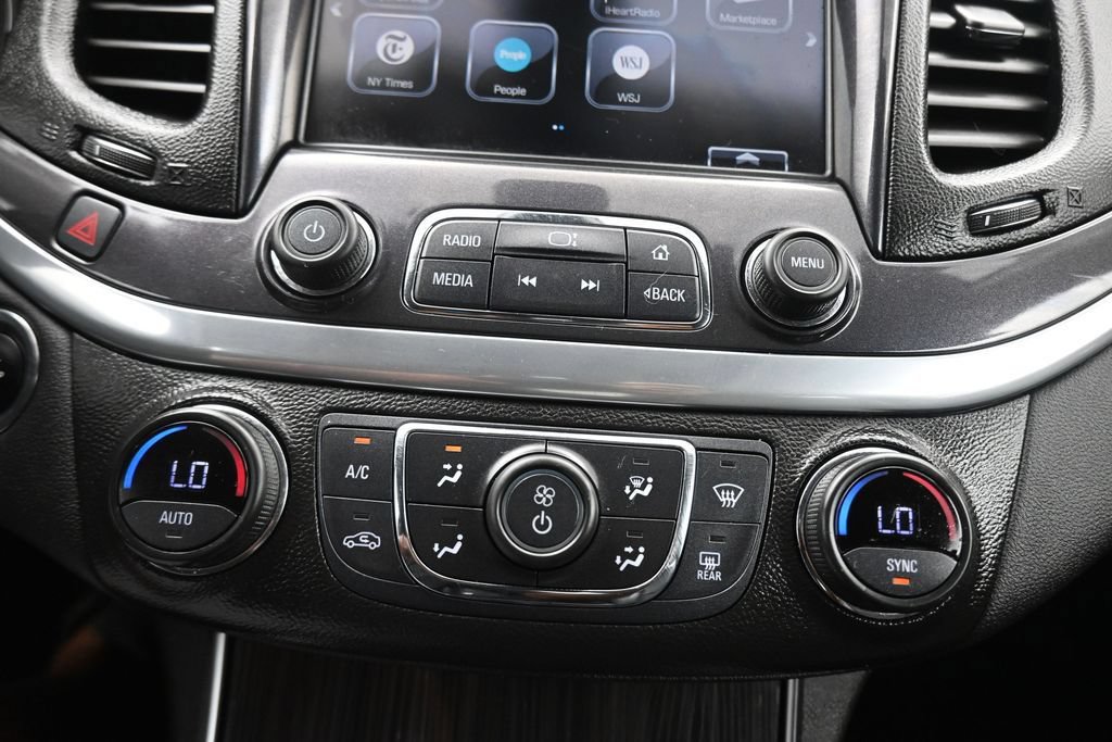 Used 2019 Chevrolet Impala LT FWD image 18