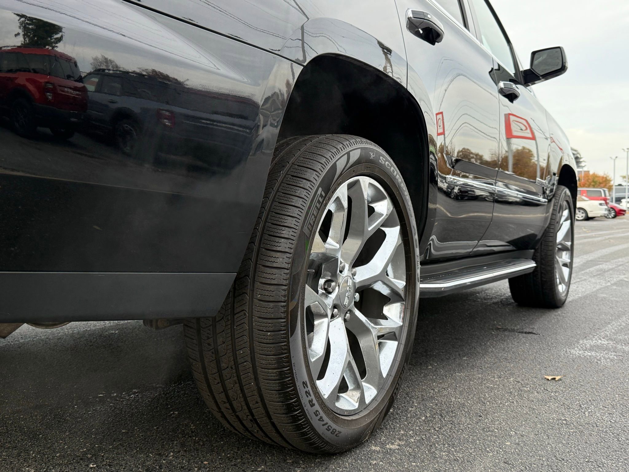 Used 2018 GMC Yukon Denali image 10