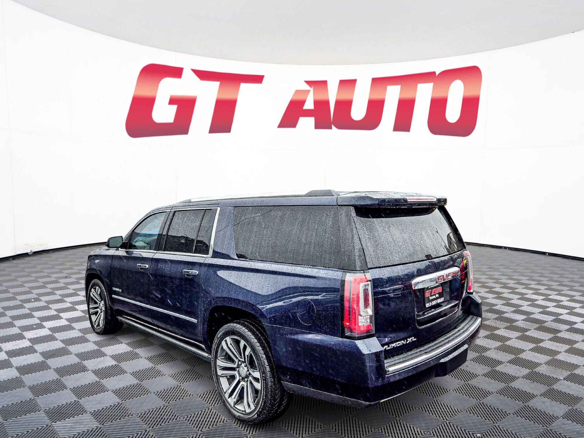 Used 2018 GMC Yukon XL Denali w/ Denali Ultimate Package image 5