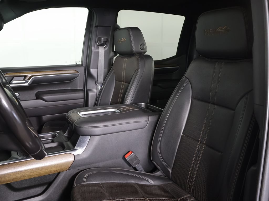 Used 2022 Chevrolet Silverado 1500 High Country w/ High Country Premium Package AWD/4WD image 27