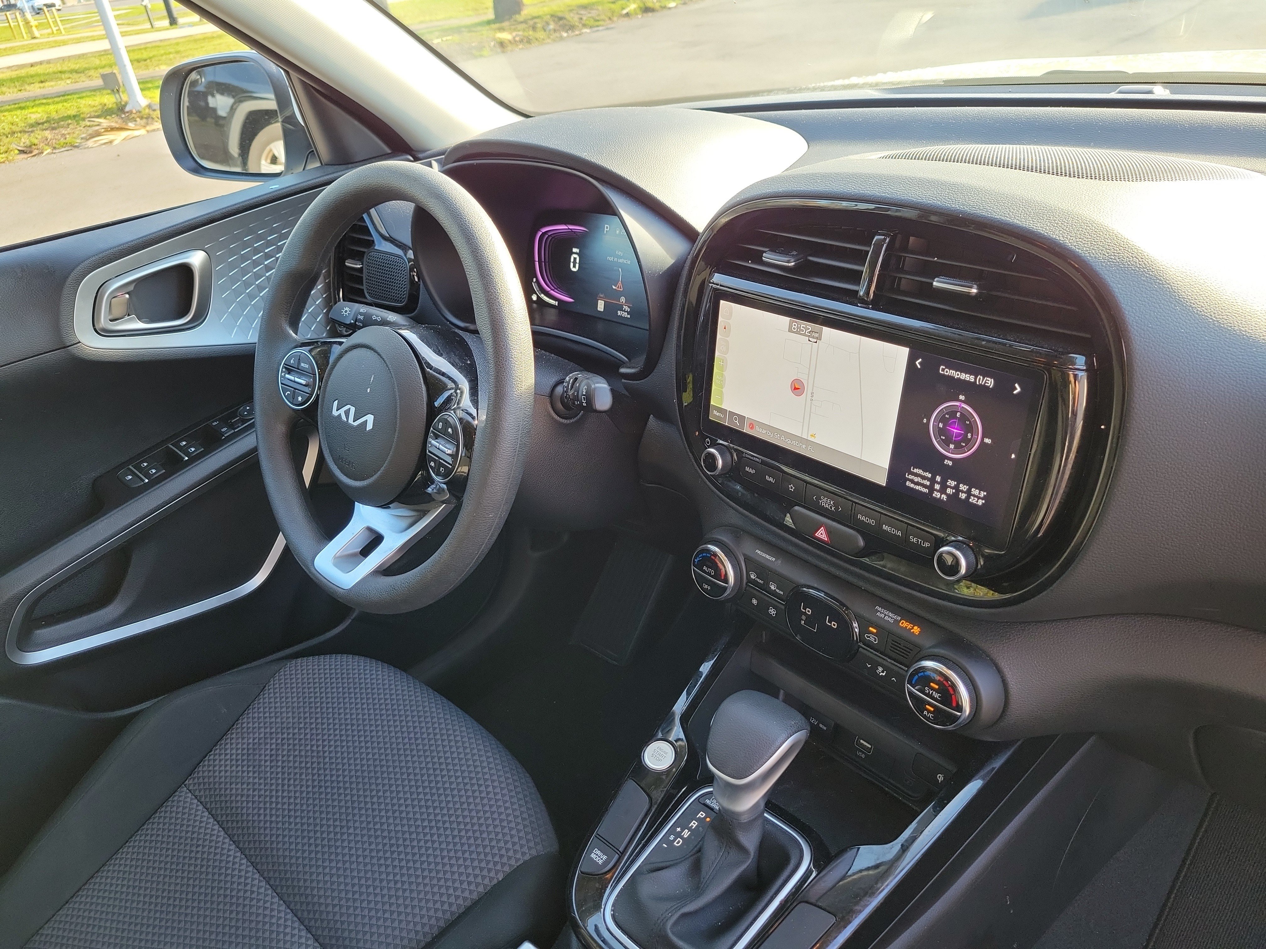 Certified 2025 Kia Soul S FWD image 6