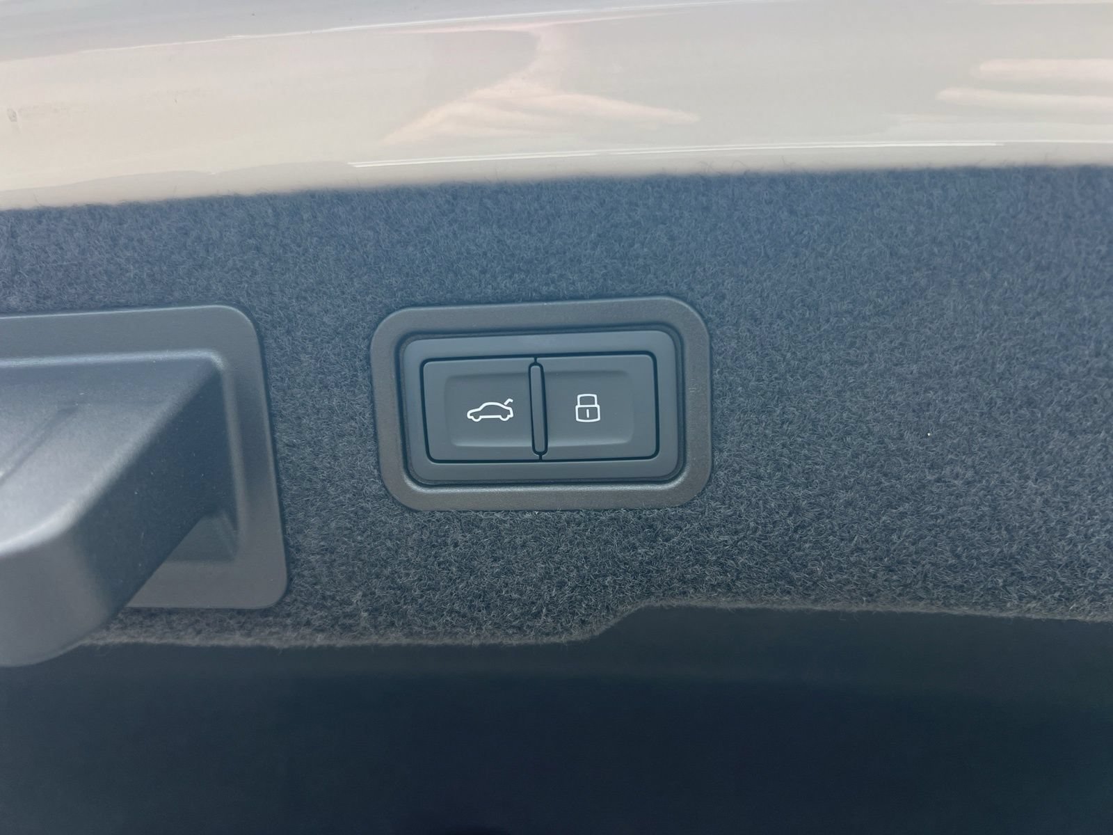 New 2026 Audi S8 AWD/4WD image 37